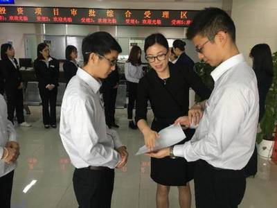 拱墅國土窗口 以技術(shù)服務(wù)為基，以文明禮儀為翼，全面提升政務(wù)服務(wù)軟實力